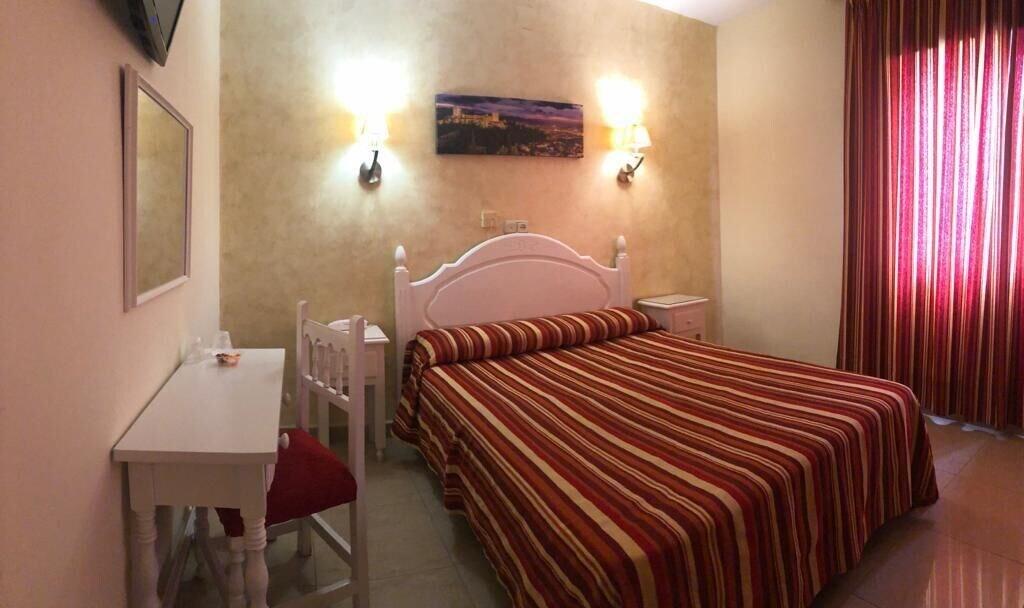 โอสตัล โซเนีย Hotel กรานาดา ภายนอก รูปภาพ