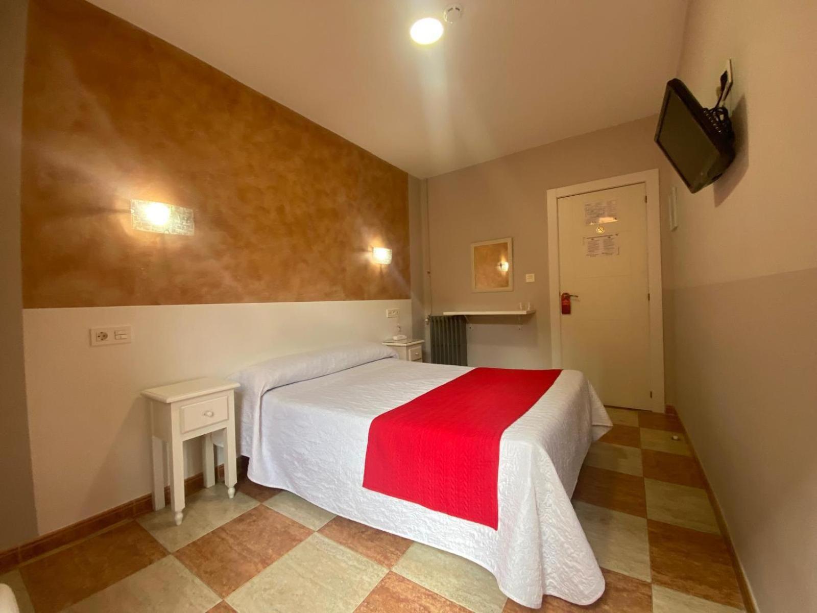 โอสตัล โซเนีย Hotel กรานาดา ภายนอก รูปภาพ