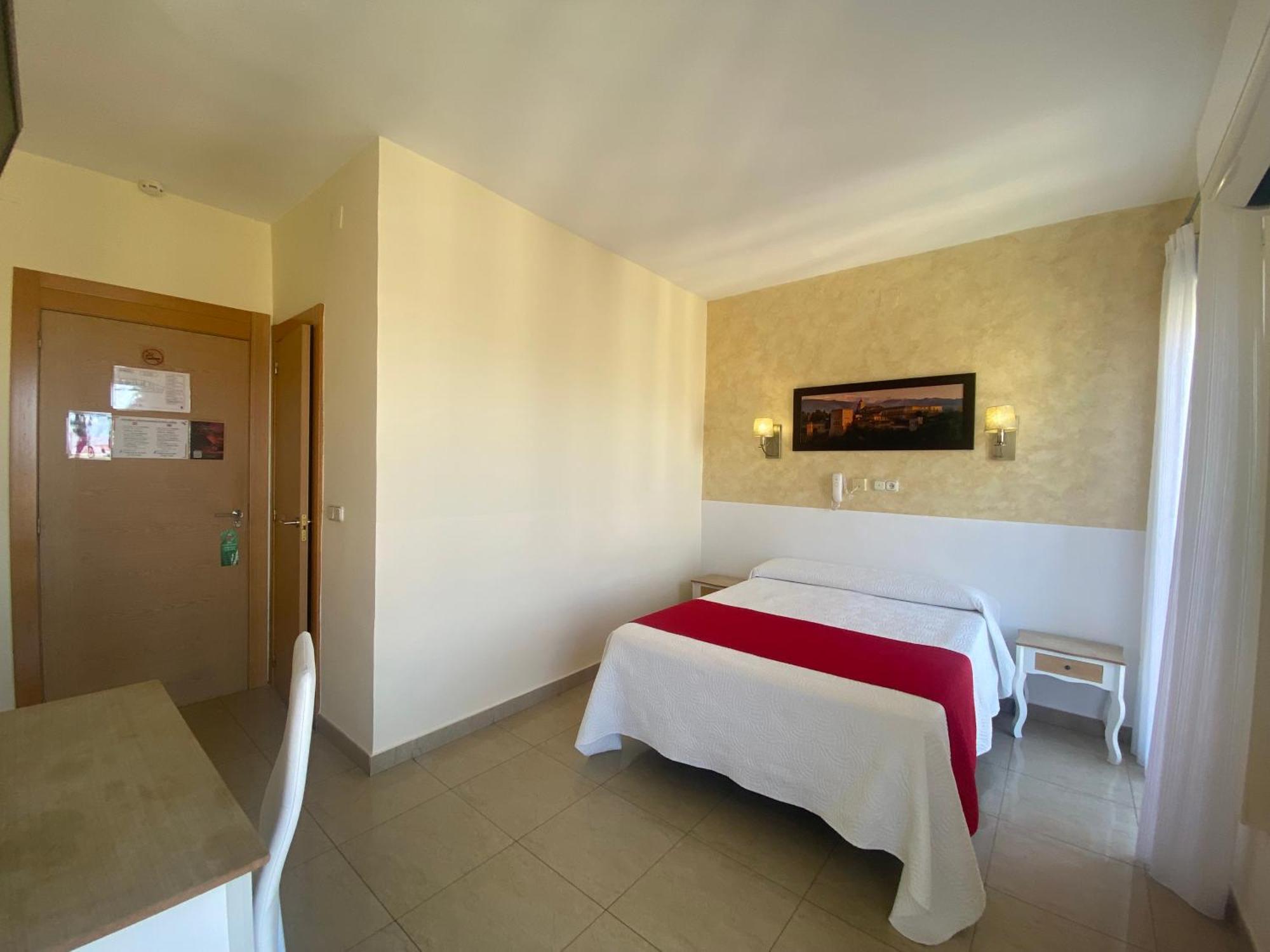 โอสตัล โซเนีย Hotel กรานาดา ภายนอก รูปภาพ